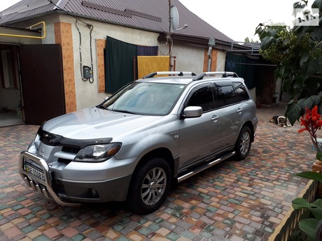 Mitsubishi Outlander 2004