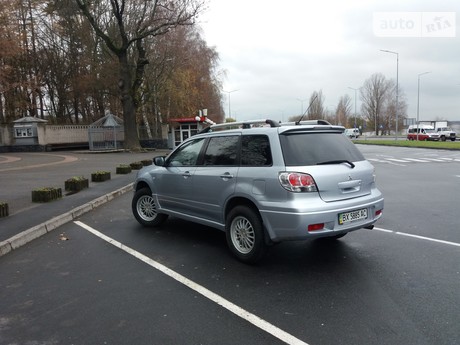 Mitsubishi Outlander