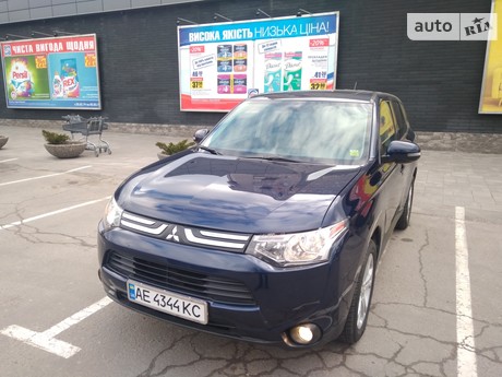 Mitsubishi Outlander 2013