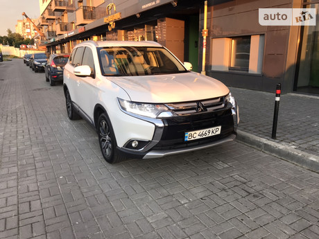 Mitsubishi Outlander 2017