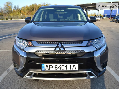 Mitsubishi Outlander 2018