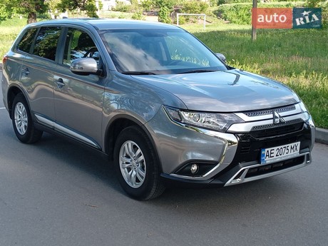 Mitsubishi Outlander 2019