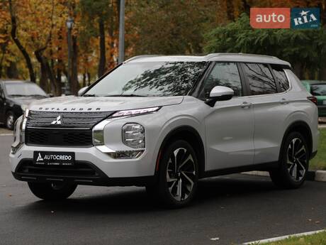 Mitsubishi Outlander 2022 в Харькове