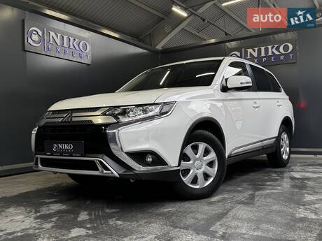 Mitsubishi Outlander 2021 в Киеве