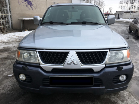 Mitsubishi Pajero Sport 2006