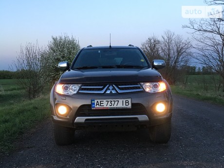 Mitsubishi Pajero Sport 2014