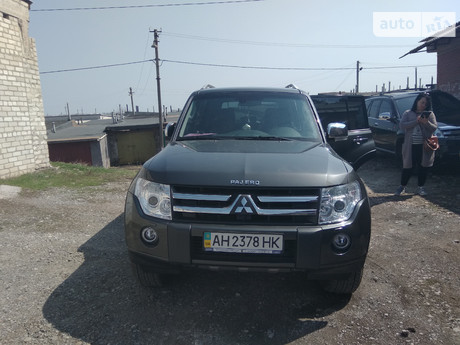 Mitsubishi Pajero Wagon 2011