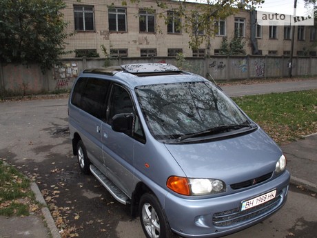 Mitsubishi Space Gear 1995