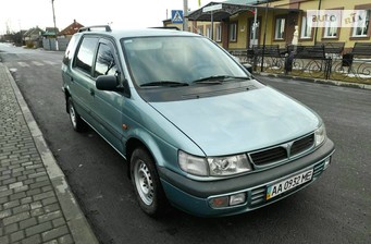 Mitsubishi Space Wagon  1996