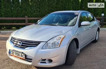 Nissan Altima  2011