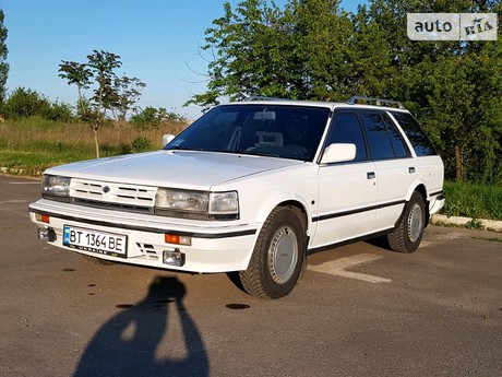 Nissan Bluebird 1990