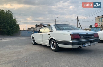 Nissan Cedric  1987