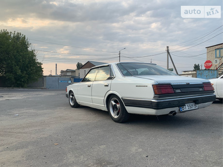 Nissan Cedric 1987