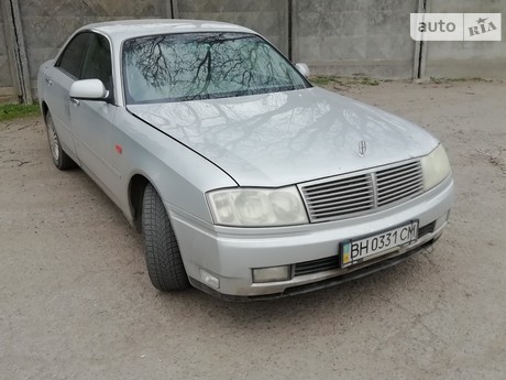 Nissan Cedric 2000