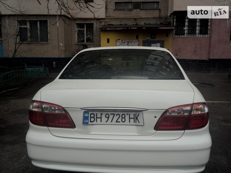 Nissan Cefiro 2000