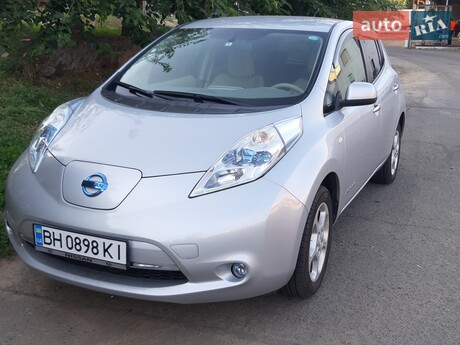 Nissan Leaf 2012