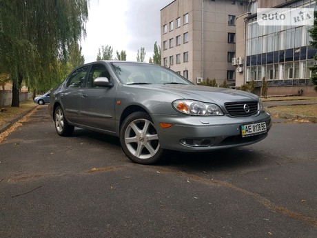 Nissan Maxima QX