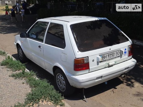 Nissan Micra 1.2 MТ (76 л.с.) 1989