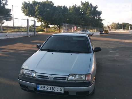 Nissan Primera 1992 Nissan Primera 1992
