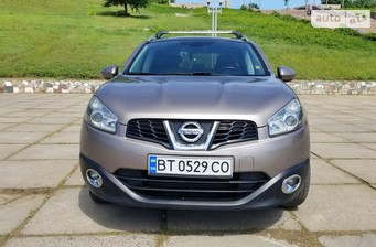 Nissan Qashqai+2  2010