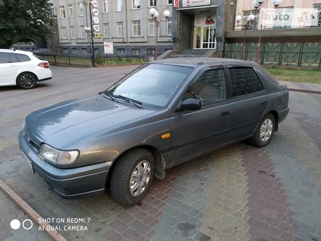 Nissan Sunny 1991