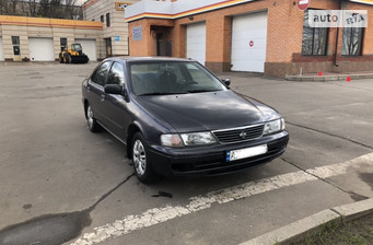 Nissan Sunny  1996