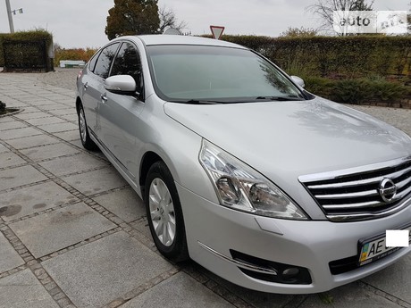 Nissan Teana