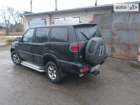 Nissan Terrano 1990