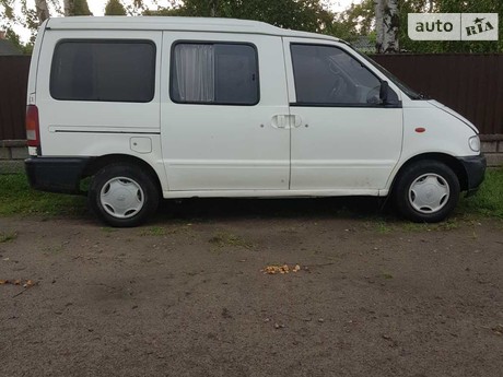 Nissan Vanette пасс.