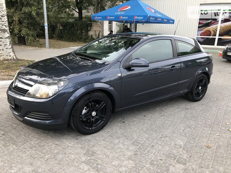 Opel Astra GTC 2009