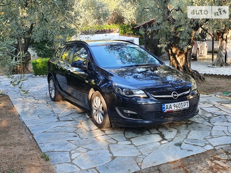 Opel Astra J