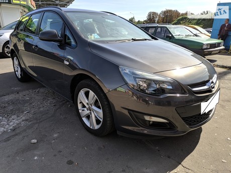 Opel Astra J