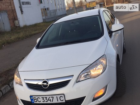 Opel Astra J