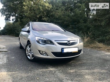 Opel Astra J