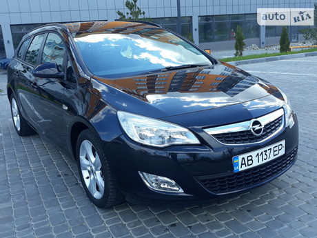 Opel Astra J