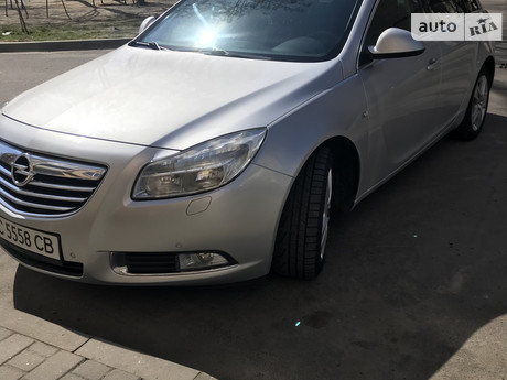 Opel Insignia Sports Tourer 2011