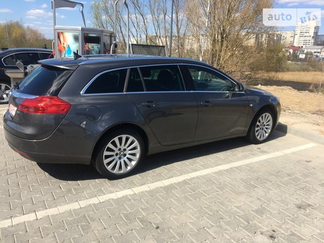 Opel Insignia 2011