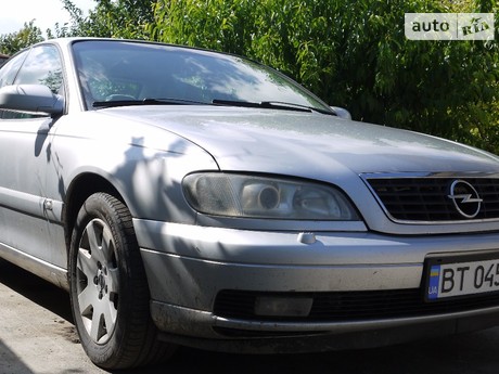 Opel Omega 2002