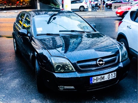 Opel Signum 2004