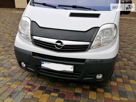 Opel Vivaro пасс.