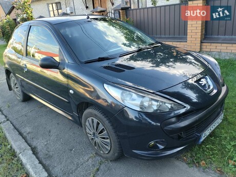 Peugeot 206 plus 2011