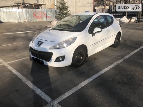 Peugeot 207 2012