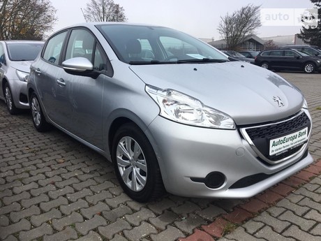 Peugeot 208 Hatchback (5d)