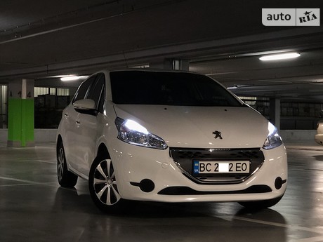 Peugeot 208 Hatchback (5d)