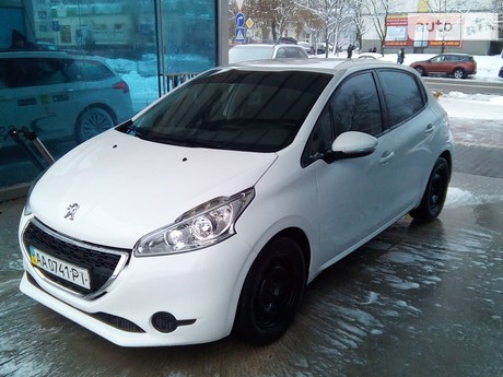 Peugeot 208 2013