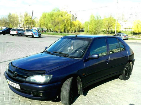 Peugeot 306