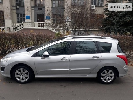 Peugeot 308 2011