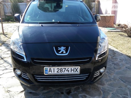 Peugeot 5008