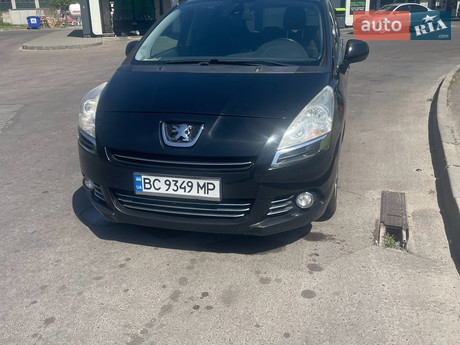 Peugeot 5008 2012 Peugeot 5008 2012