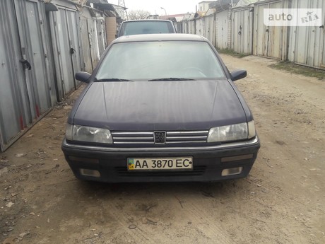 605 Peugeot 605